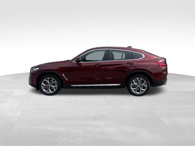 Certified 2025 BMW X4 xDrive30i AWD/4WD image 2