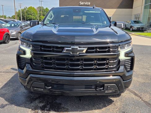Used 2024 Chevrolet Silverado 1500 RST AWD/4WD image 2