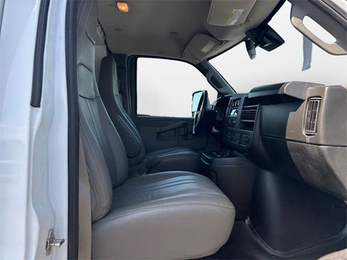 Used 2021 Chevrolet Express 3500 w/ Power Convenience Package image 15