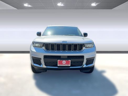 New 2025 Jeep Grand Cherokee L Laredo w/ Luxury Tech Group I image 6