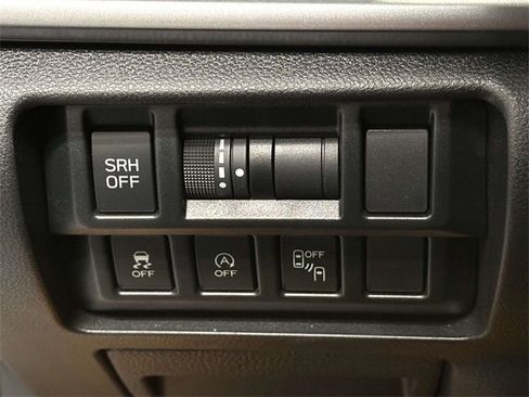 Used 2023 Subaru Crosstrek 2.5i Limited w/ Moonroof Package image 23