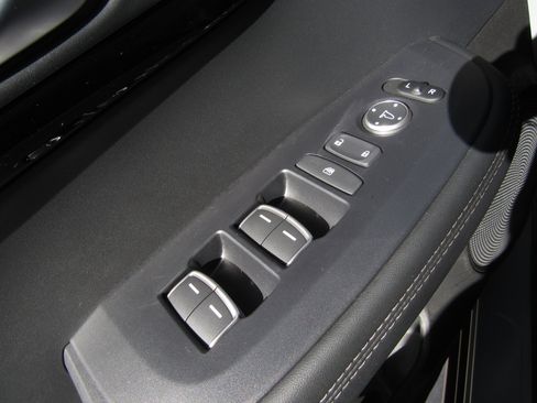 Used 2025 Acura ADX FWD image 25