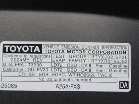 Used 2024 Toyota RAV4 XSE w/ Advanced Technology Package AWD/4WD image 54