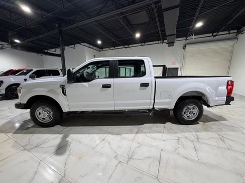 Used 2021 Ford F250 XL w/ Power Equipment Group RWD image 8