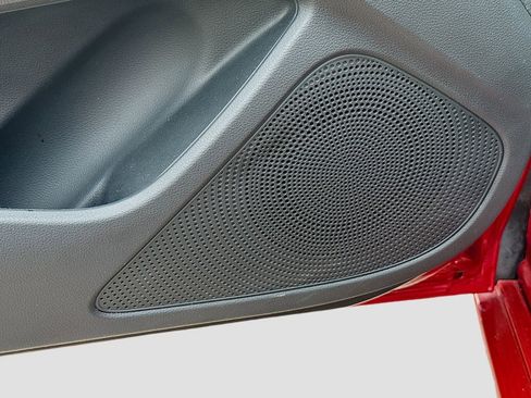 Used 2020 Genesis G70 2.0T image 23