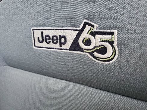 Used 2006 Jeep Wrangler X w/ Jeep 65th Anniversary Edition AWD/4WD image 22