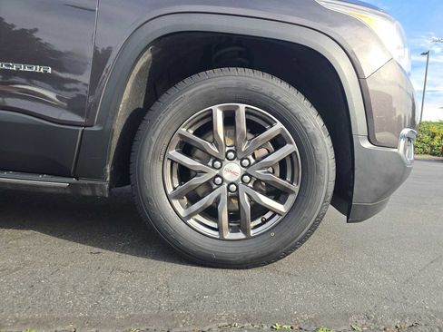 Used 2018 GMC Acadia SLT image 9