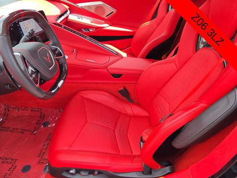 Used 2024 Chevrolet Corvette Z06 RWD image 15