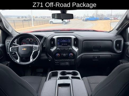 Used 2021 Chevrolet Silverado 1500 LT w/ Z71 Off-Road Package image 7