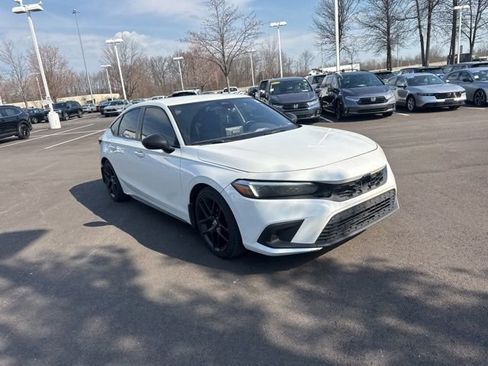 Used 2023 Honda Civic Sport image 6