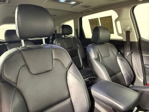 Used 2022 Kia Telluride S AWD/4WD image 52