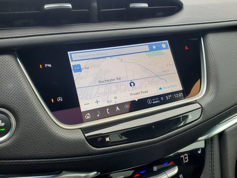 Certified 2023 Cadillac XT5 Premium Luxury w/ LPO, Floor Liner Package AWD/4WD image 30
