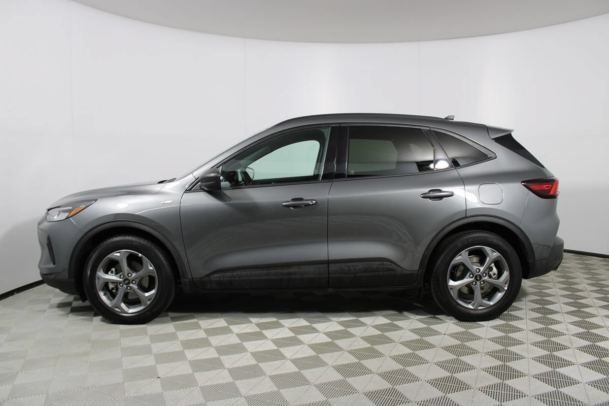 Used 2025 Ford Escape ST-Line FWD image 39