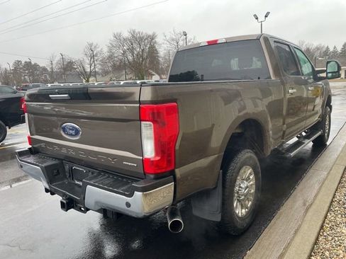 Used 2017 Ford F250 XLT w/ XLT Premium Package image 11