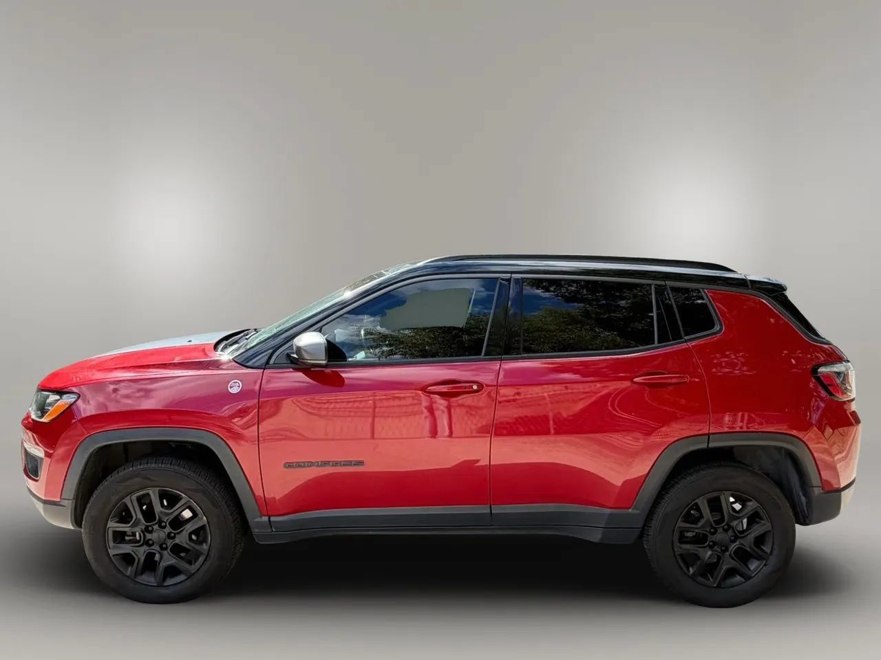 Used 2018 Jeep Compass Trailhawk AWD/4WD image 5