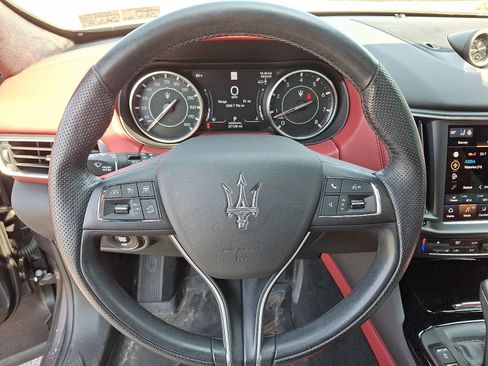Used 2022 Maserati Levante Modena AWD/4WD image 19