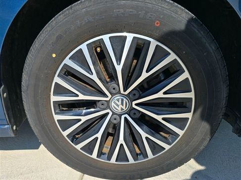 Used 2019 Volkswagen Jetta FWD image 36