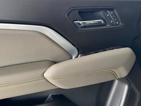 New 2026 Chevrolet Colorado ZR2 w/ Technology Package image 11