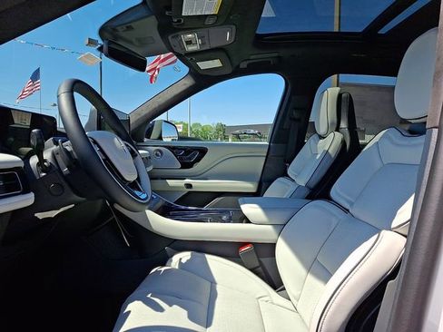 New 2026 Lincoln Aviator Black Label AWD/4WD image 7