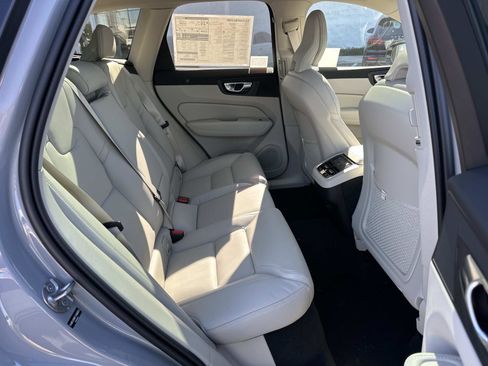 New 2026 Volvo XC60 B5 Ultra w/ Climate Package image 19