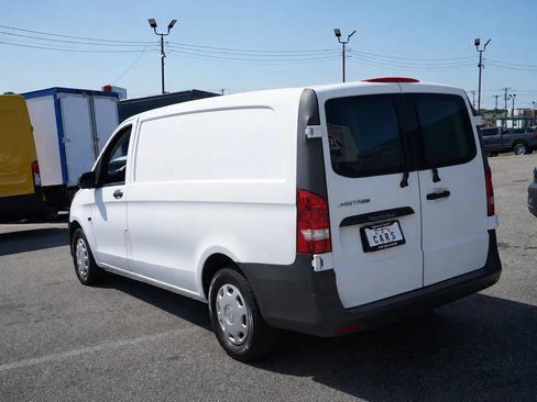 Used 2017 Mercedes-Benz Metris w/ Blind Spot Assist Package image 7