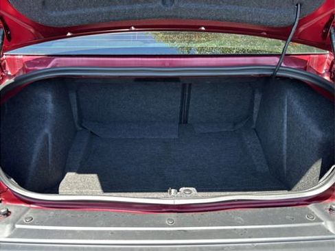 Used 2022 Dodge Challenger R/T Scat Pack RWD image 5