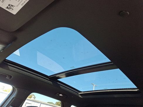 Used 2025 Chevrolet Blazer RS w/ Driver Confidence II Package image 14