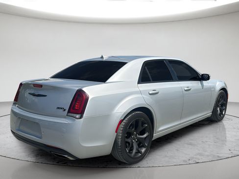 Used 2022 Chrysler 300 S RWD image 6