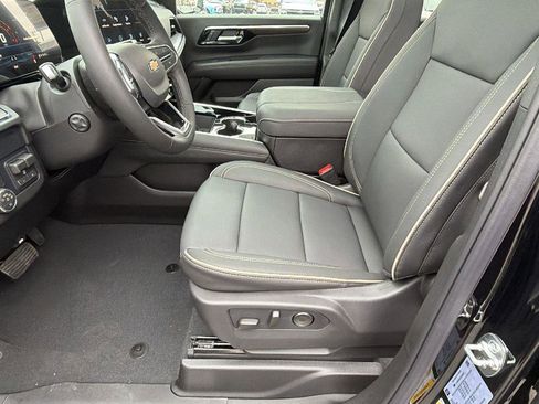 New 2026 Chevrolet Suburban Premier w/ Sun And Tow Package AWD/4WD image 14