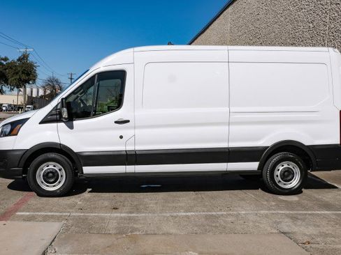 Used 2022 Ford Transit 250 Medium Roof image 15