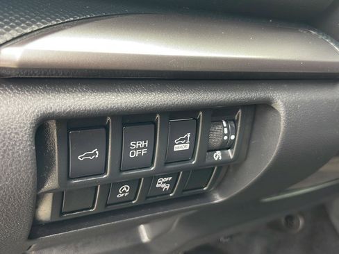 Used 2023 Subaru Forester Premium AWD/4WD image 24
