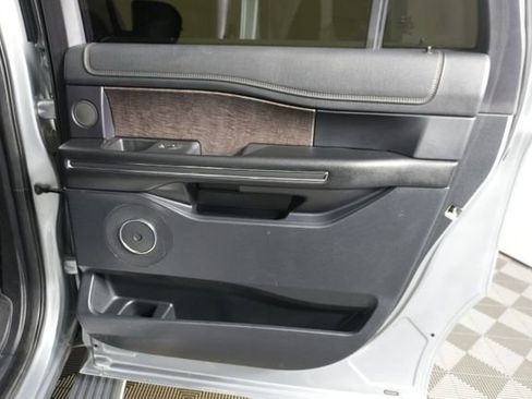 Used 2020 Ford Expedition Max Limited RWD image 33
