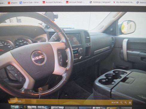 Used 2010 GMC Sierra 1500 SLE w/ (PDW) Pro Sport Package AWD/4WD image 21