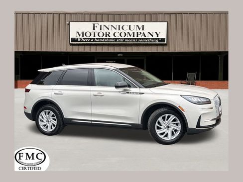 Used 2023 Lincoln Corsair FWD image 1