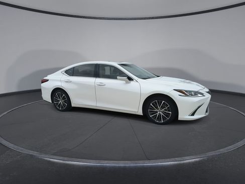 Used 2025 Lexus ES 350 w/ Premium Package FWD image 2