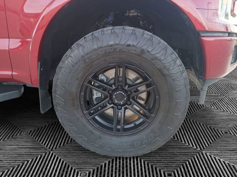 Used 2019 Ford F150 Lariat image 9