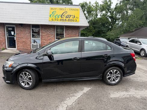Used 2018 Chevrolet Sonic LT FWD image 9
