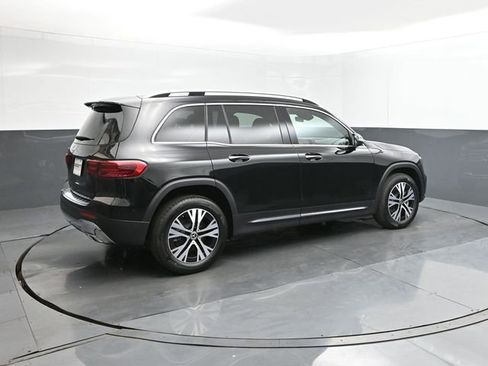 New 2025 Mercedes-Benz GLB 250 image 15