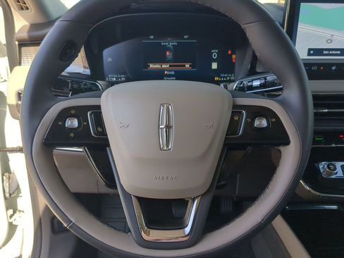 Used 2023 Lincoln Corsair FWD w/ Equipment Group 101A image 13