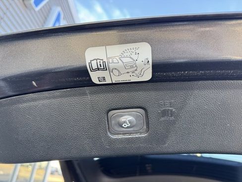 Certified 2019 Ford Edge SEL w/ Equipment Group 201A image 30