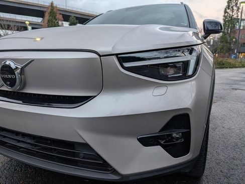 Used 2023 Volvo XC40 Recharge Ultimate w/ Protection Package Premier image 25
