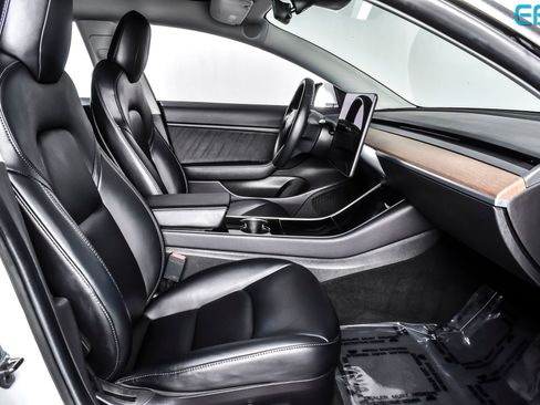 Used 2019 Tesla Model 3 Standard Range Plus RWD image 22