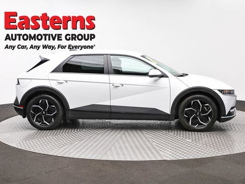 Used 2024 Hyundai Ioniq 5 SE RWD image 4