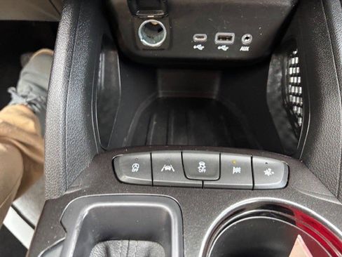 Used 2023 Chevrolet TrailBlazer LT w/ Convenience Package image 20