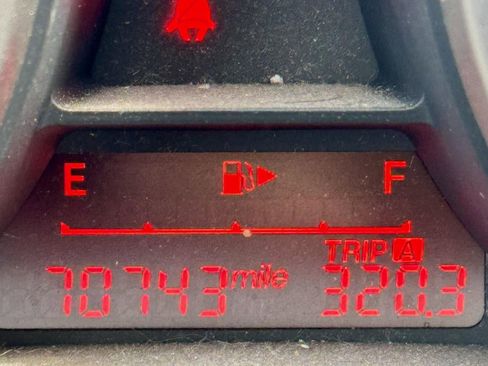 Used 2014 MAZDA MAZDA5 Touring FWD image 19