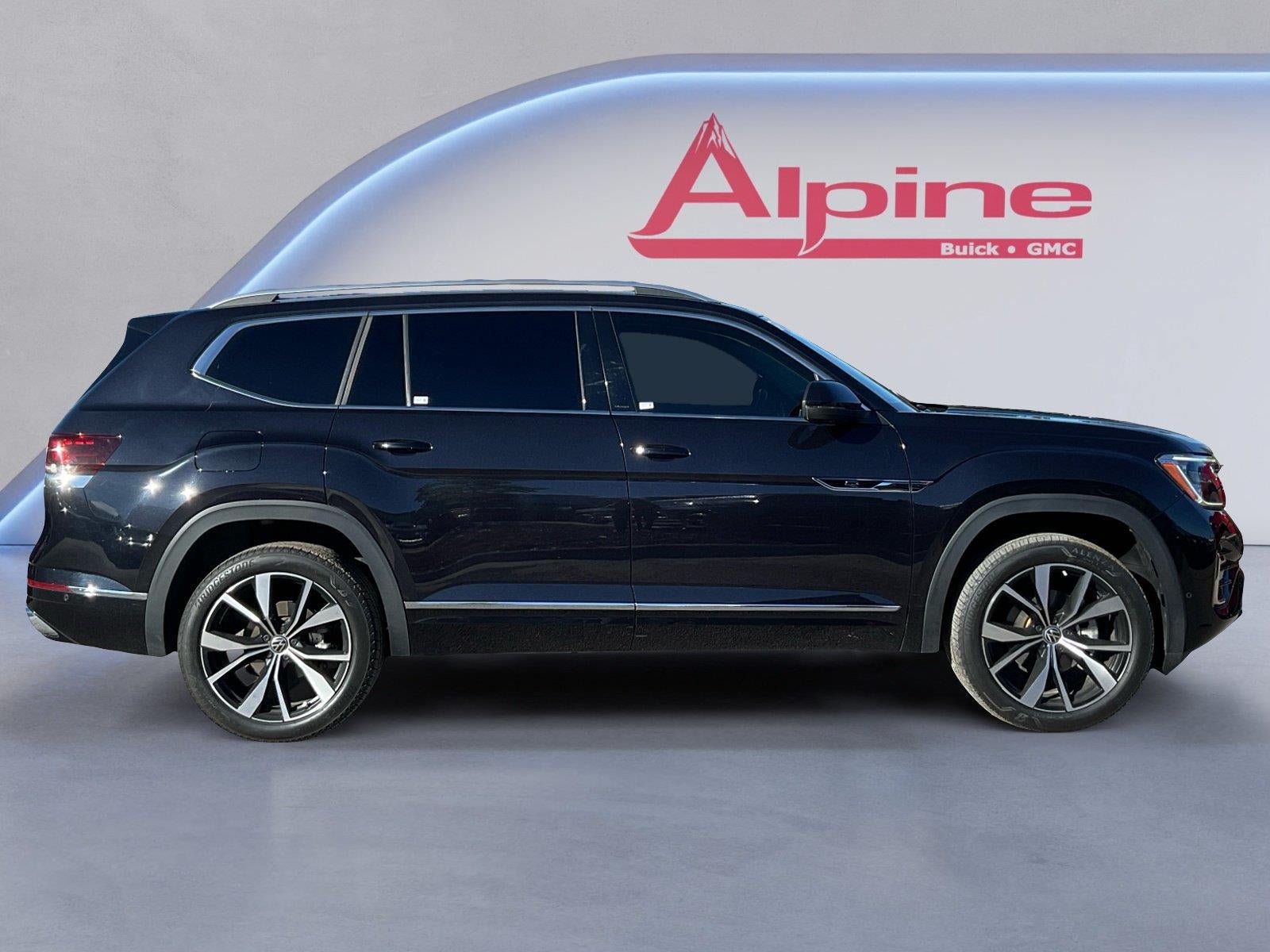 Used 2024 Volkswagen Atlas SEL Premium R-Line AWD/4WD image 6