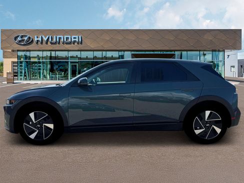 New 2026 Hyundai Ioniq 5 SE RWD image 3