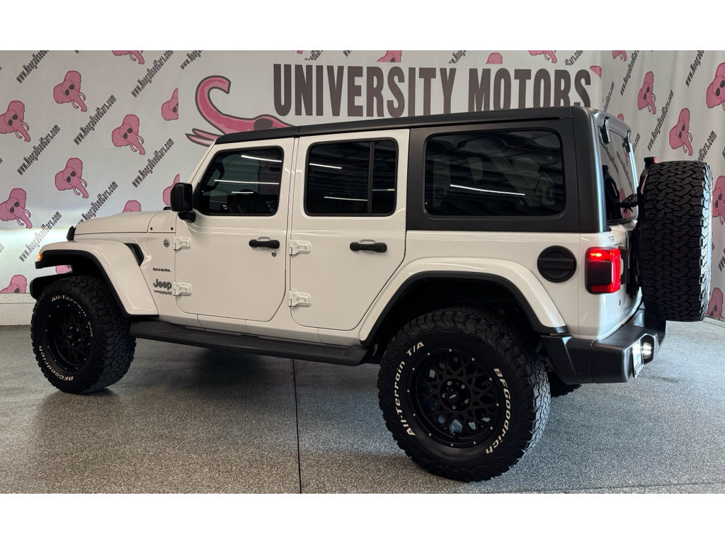Used 2018 Jeep Wrangler Unlimited Sahara w/ Cold Weather Group AWD/4WD image 13