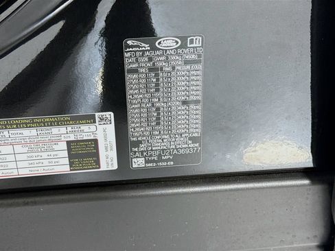 New 2026 Land Rover Range Rover Long Wheelbase SE AWD/4WD image 32