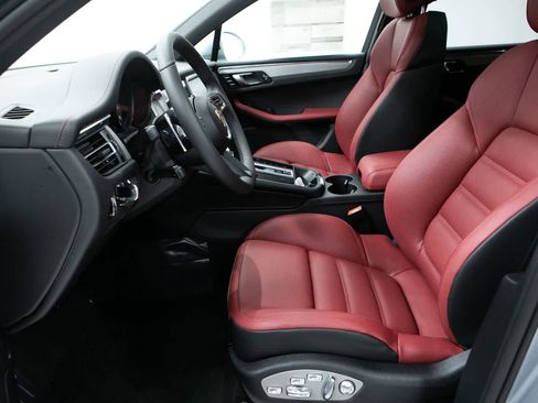 New 2026 Porsche Macan S AWD/4WD image 23